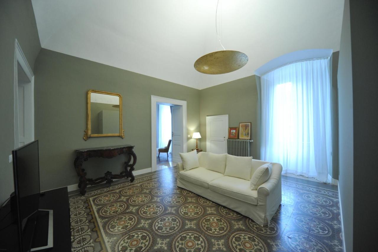 Palazzo Ietri Corso Vittorio Emanuele B&B Bari Esterno foto