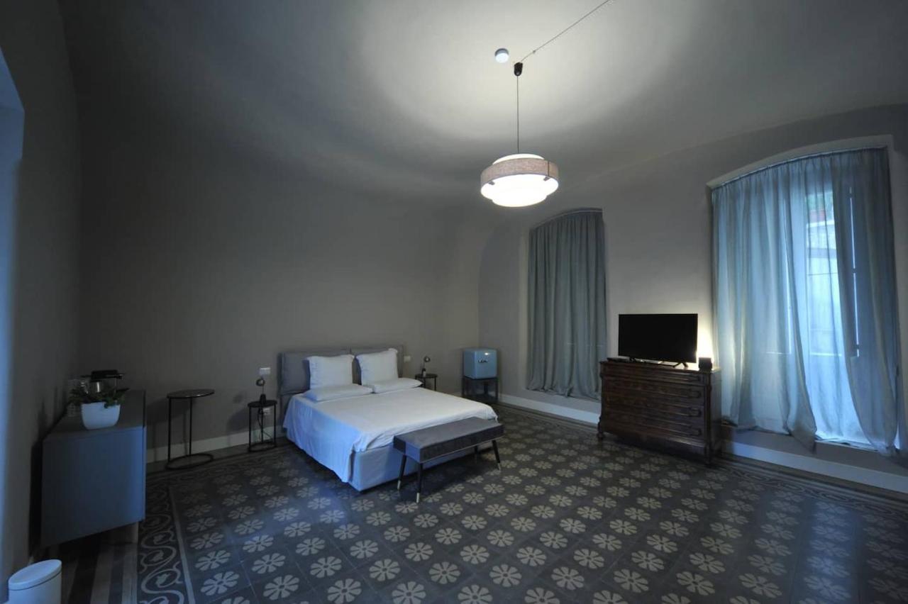 Palazzo Ietri Corso Vittorio Emanuele B&B Bari Esterno foto